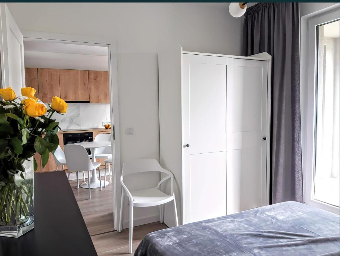 Apartamenty Fuzja - Komfortowe Mieszkania Blisko Centrum Lodzi Garaz Zewnętrze zdjęcie