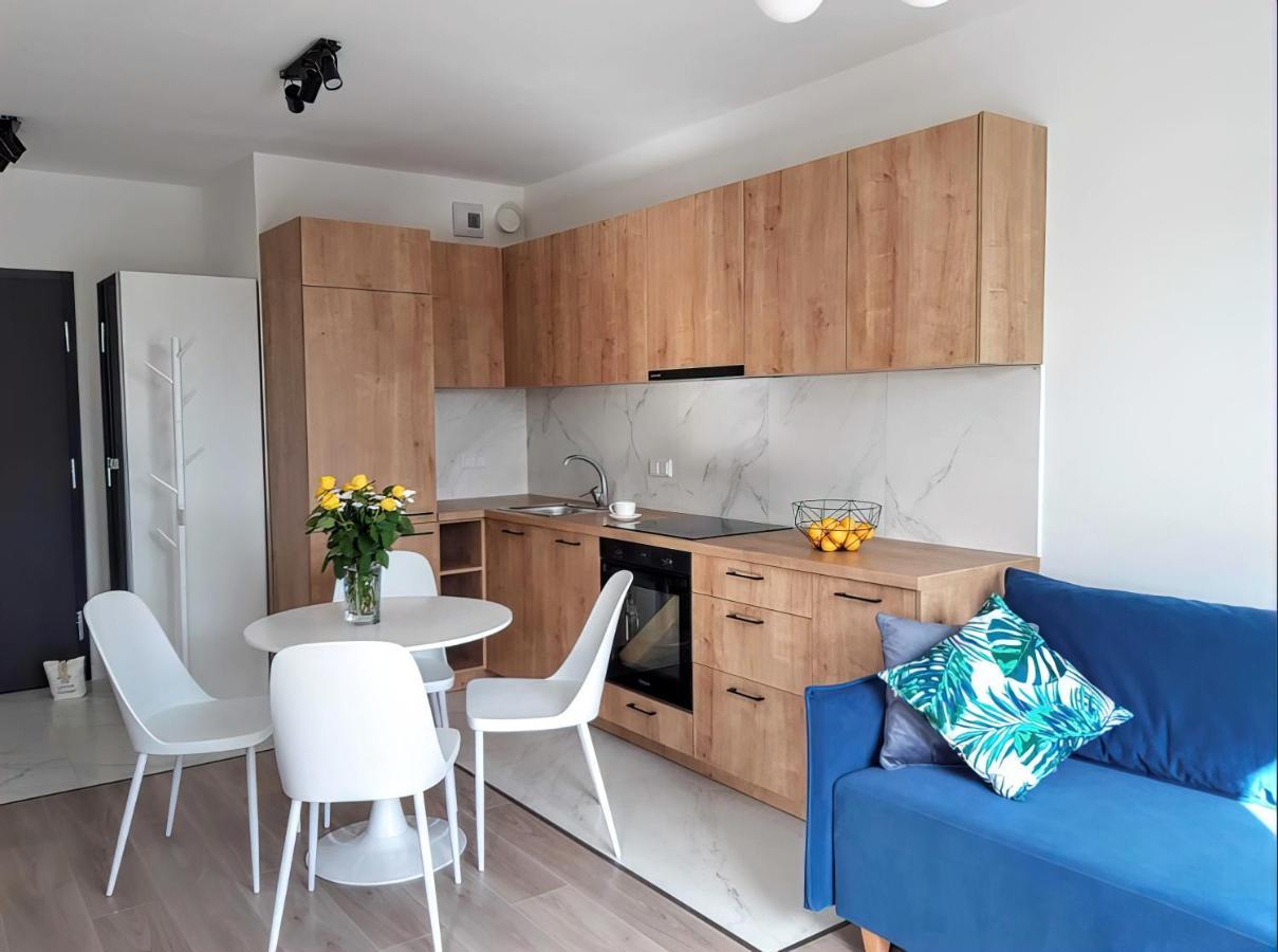 Apartamenty Fuzja - Komfortowe Mieszkania Blisko Centrum Lodzi Garaz Zewnętrze zdjęcie