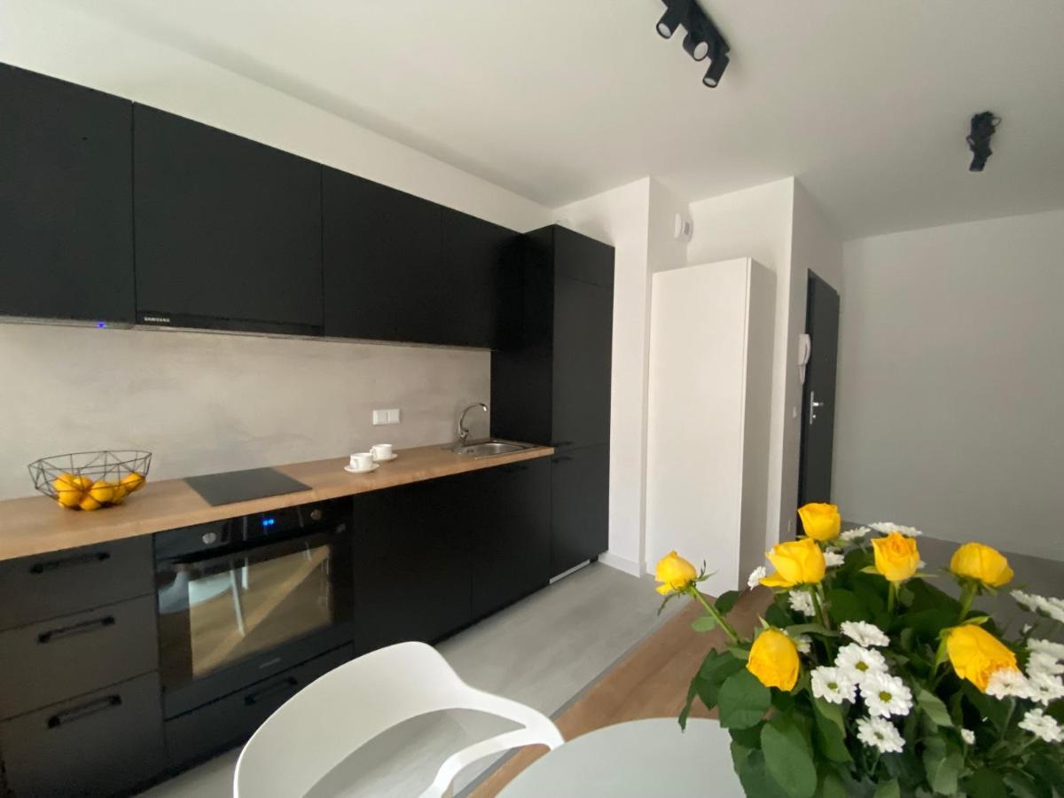 Apartamenty Fuzja - Komfortowe Mieszkania Blisko Centrum Lodzi Garaz Zewnętrze zdjęcie