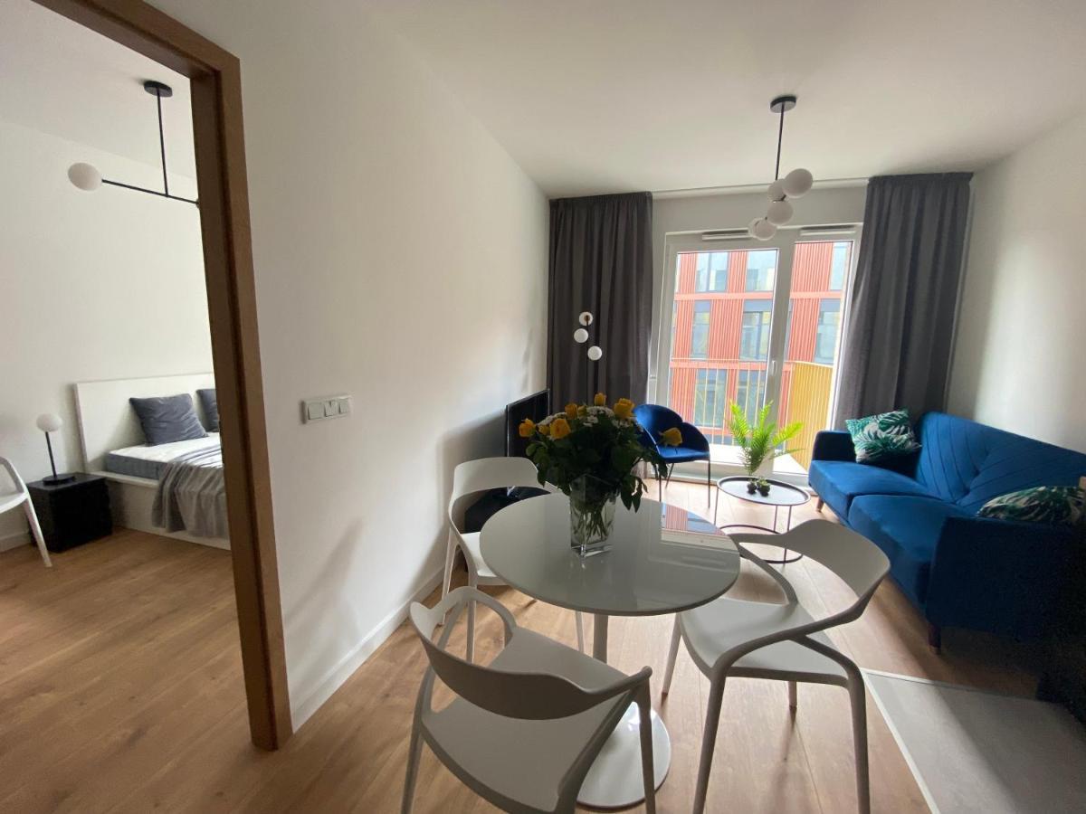 Apartamenty Fuzja - Komfortowe Mieszkania Blisko Centrum Lodzi Garaz Zewnętrze zdjęcie