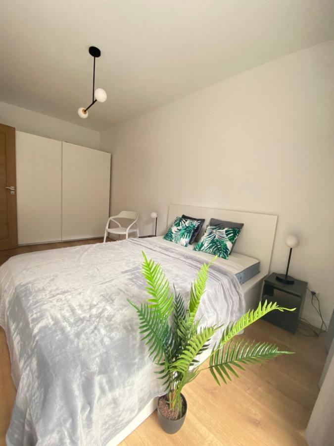 Apartamenty Fuzja - Komfortowe Mieszkania Blisko Centrum Lodzi Garaz Zewnętrze zdjęcie