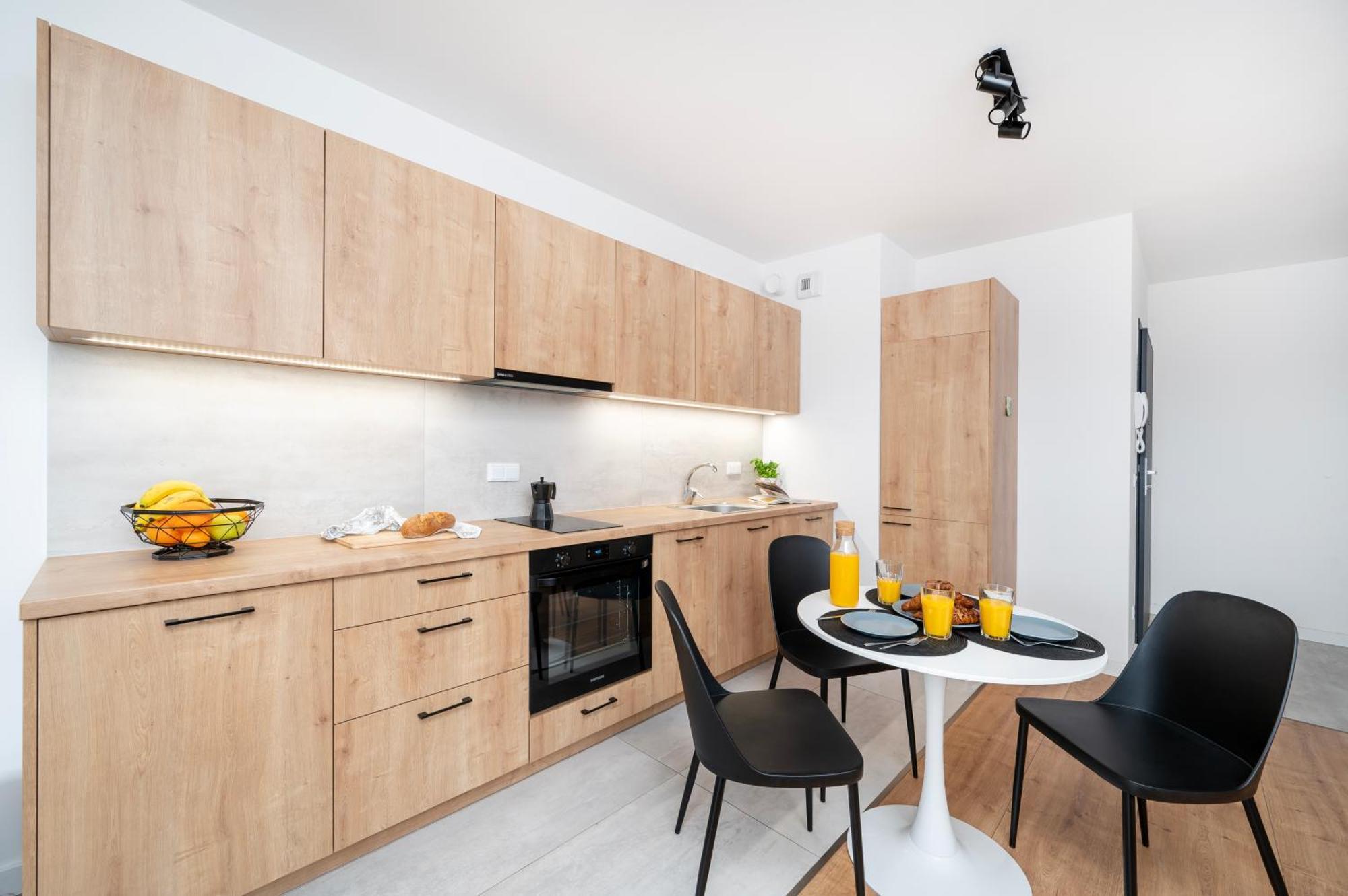 Apartamenty Fuzja - Komfortowe Mieszkania Blisko Centrum Lodzi Garaz Zewnętrze zdjęcie
