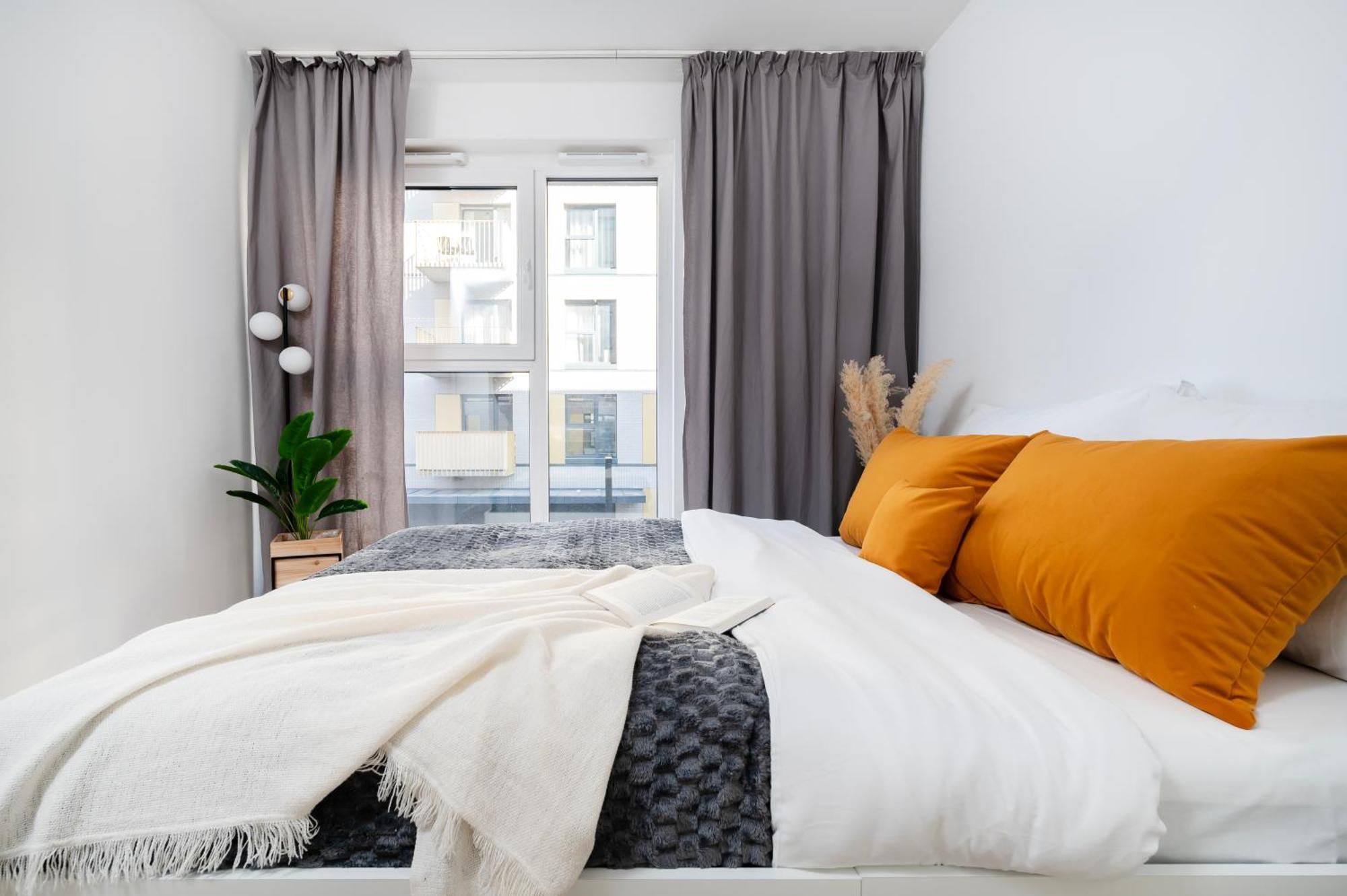 Apartamenty Fuzja - Komfortowe Mieszkania Blisko Centrum Lodzi Garaz Zewnętrze zdjęcie